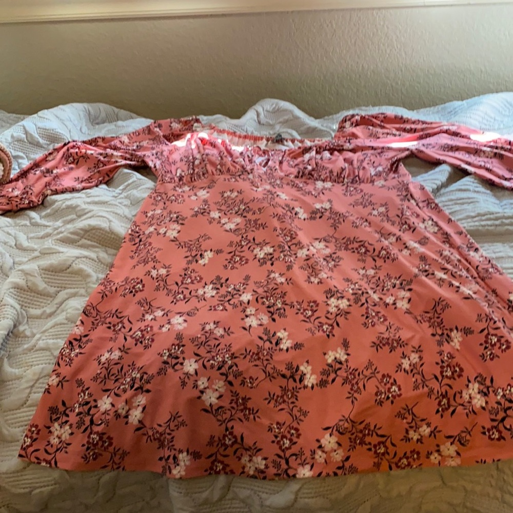 Never worn but tags are removed.